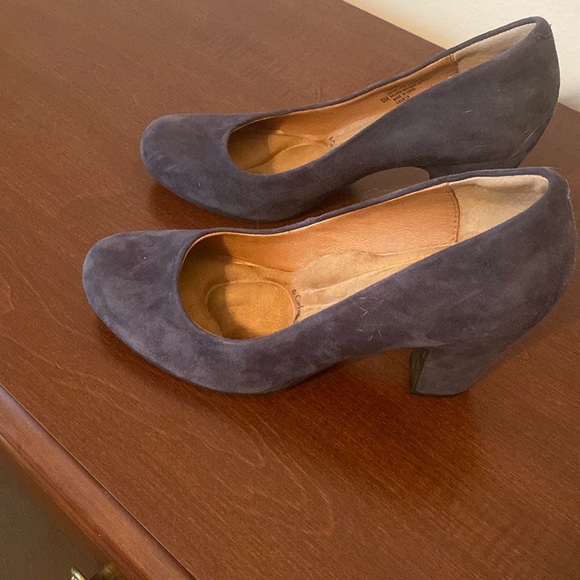 Blue suede pumps - Sofft- worn once-size 8-leather upper-padded insoles - Picture 1 of 10